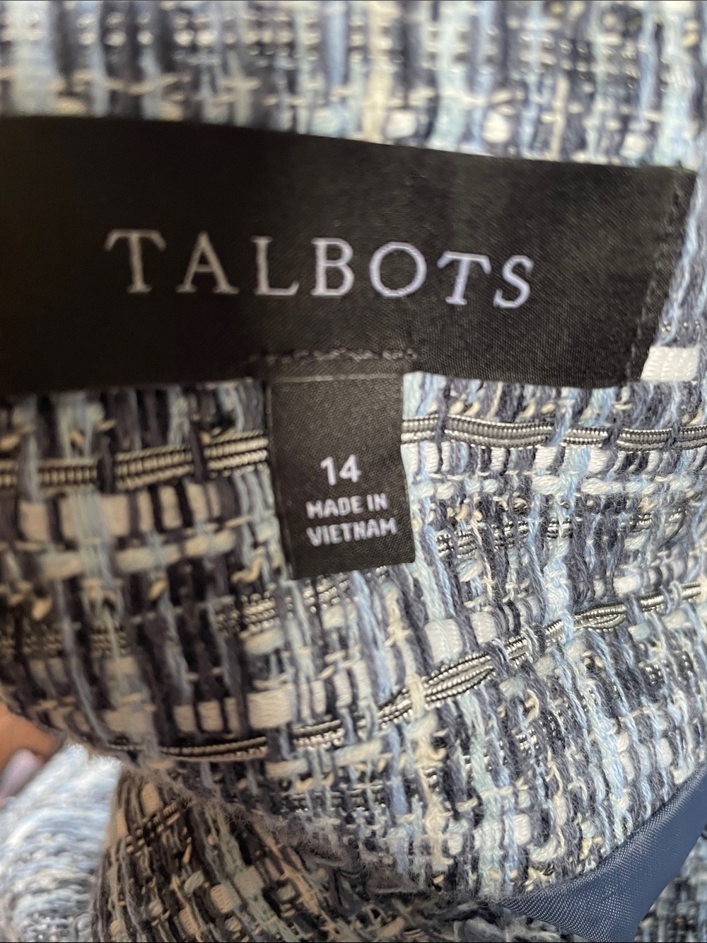 Talbots blue tweed lady jacket blazer with a silver tone button front - Picture 7 of 8